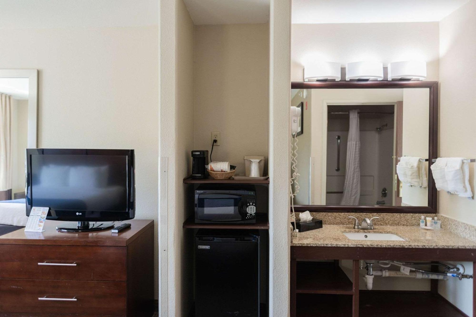 קולורדו ספרינגס Comfort Inn North - Air Force Academy Area מראה חיצוני תמונה
